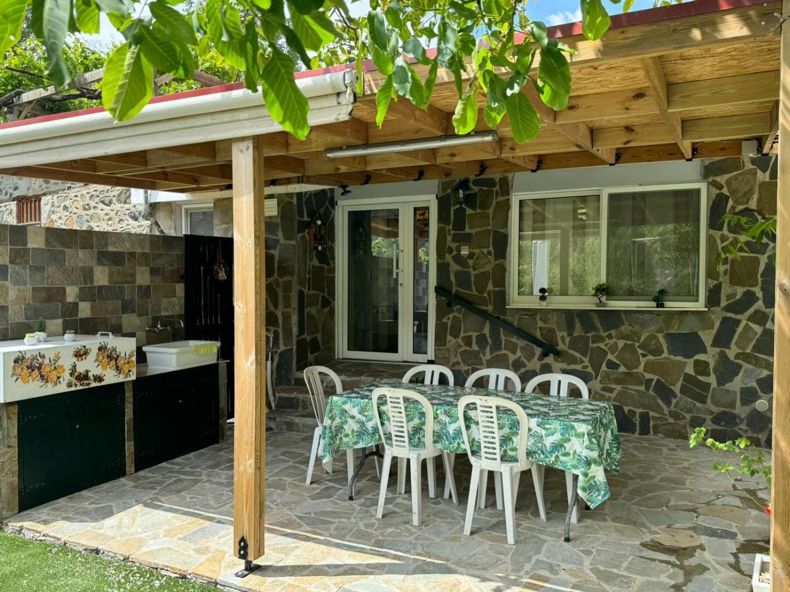 Maria's Paliomylos House Limassol